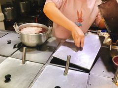 红豆加鲜奶-百花传统甜品店(原址店)