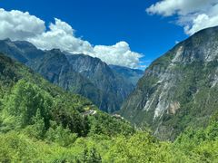 -香格里拉大峡谷巴拉格宗国家级风景名胜区丽江中旅旅游质量服务点
