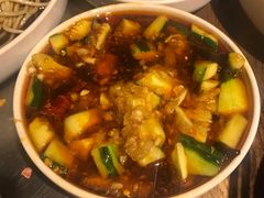 -龙巢盱眙龙虾·牛蛙·烧烤宵夜(八卦岭店)