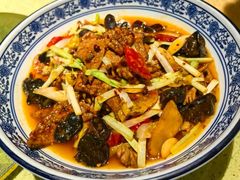 -铜锣湾·有麝自然香(重庆新天地店)