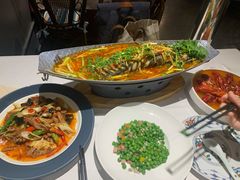 招牌跳水鱼-小河盐帮·私家菜·烤鸭(三元桥·霄云路店)