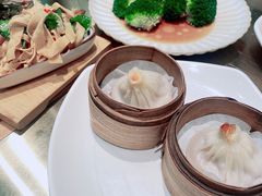 手拆蟹黄小笼包-龍堂蟹黄小笼包(万家丽店)