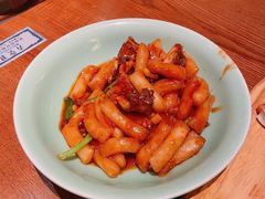 梭子蟹炒年糕-弄堂里·寻味杭州(湖滨银泰in77C区店)