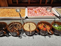 -宽板凳老灶火锅(台湾街店)