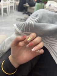 -七彩虹美甲美睫 半永久