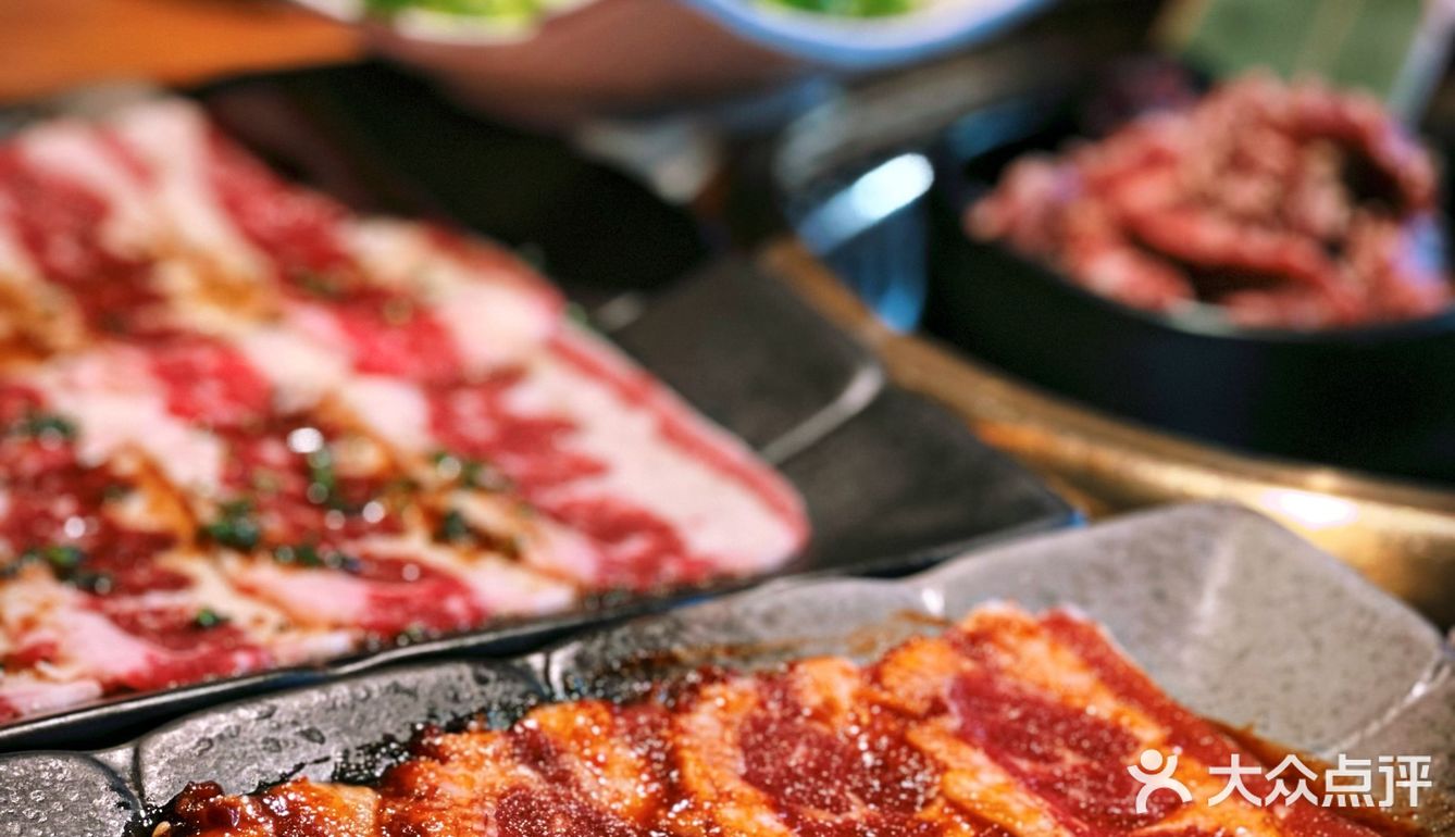 烤肉天花板|火炉家黑牛店