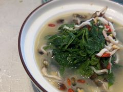 -新粤新疆菜清真餐厅(拱北店)