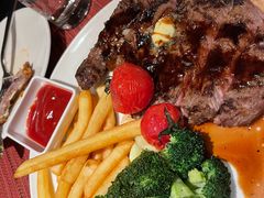 -WOLFGANG PUCK KITCHEN & BAR(迪士尼小镇店)
