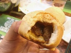 酥皮焗叉烧包-添好运点心专门店(深水埗店)