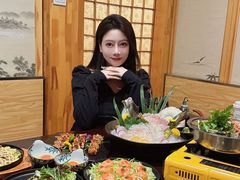 -晶吉·居酒屋·烧鸟·海胆(民主广场店)