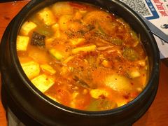 石锅大酱汤-鑫日千里马朝鲜族小馆(总店)
