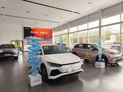 -比亚迪上海弘仁4S(杨浦店)