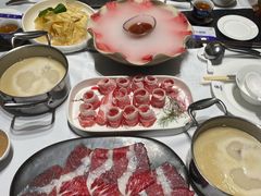 -红鼎豆捞·非遗鲍皇汤火锅(宝丰路店)