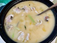 -品香菜馆(旗峰路中侨大厦店)