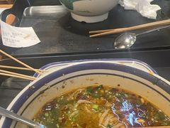 -云阿蛮云南生烫牛肉米线(奉贤路店)