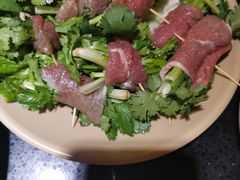 香菜牛肉卷-在蜀里·一米肥牛老火锅(黄埔店)