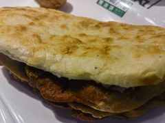 牛舌饼夹糖油饼-黑窑厂糖油饼烤鸭·清真菜(旗舰店)