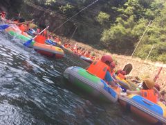 -安吉龙王山峡谷漂流