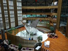 -上海滴水湖皇冠假日酒店