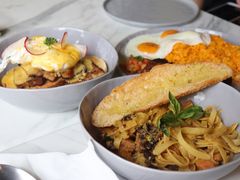 -The Sunny Side Cafe Station 1