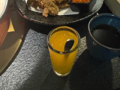 -湊湊火锅·茶憩(南京东路悦荟店)