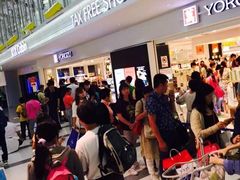 -关西国际机场直营免税店