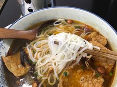 -陈记柳州螺蛳粉(大坪店)