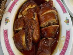 玫瑰豉油鸡（例）-东鑫记港式茶餐厅(南京东路店)