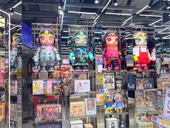 -泡泡玛特POPMART(侨福芳草地店)