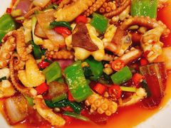 -三亚火车头万人海鲜广场