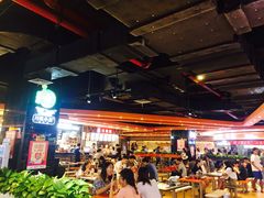 -时尚MEGO商业广场(华新地铁店)