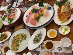 -青瓦餐厅·生鱼片·韩园烤肉(西塔店)