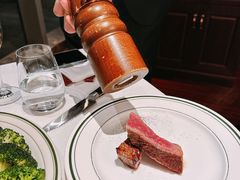 -Wolfgang’s Steakhouse 沃夫冈牛排馆(上海白玉兰广场店)