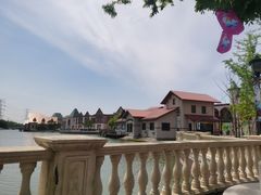 -蓝精灵乐园·世茂精灵之城主题乐园
