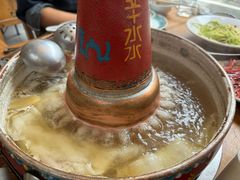 -毛辣果·贵州红酸汤牛肉火锅(西单店)