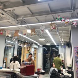 -Miracle集简美发沙龙