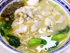 招牌黄鱼面-明呈黄鱼面馆(斜土路店)