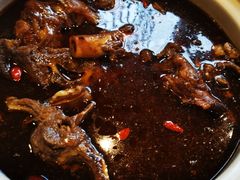 原汤羊蝎子-亿诣蝎府炸酱面羊蝎子火锅(酷车小镇店)