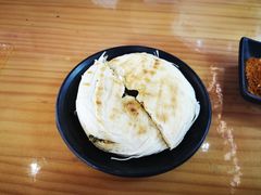 -小椒羊.羊肉粉 龙虾 羊肉串(新地旗舰店)