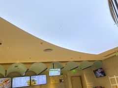 -奈雪的茶(亨特国际广场店)