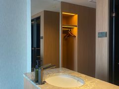 -爱舍海岸酒店(香港中路五四广场店)