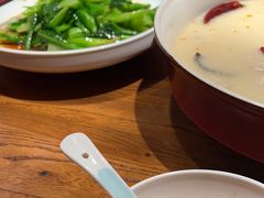 -小梅鸽香港餐厅·小鼎玖煲(南湖店)