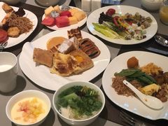 -海口绿发希尔顿酒店-田园汇自助餐·三文鱼·海鲜