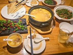 -苹果树下艺术餐厅(宋庄店)