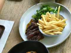 -植物园哈利亚餐厅