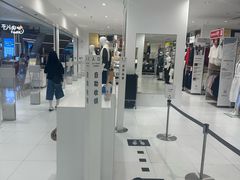-优衣库(广州天河领展广场店)