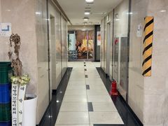 -BHC炸鸡(明洞总店)