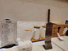 -李与白包子铺(桐梓林店)