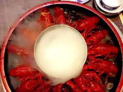 化得了冰镇龙虾-化得了笼虾馆·精品大虾·脆皮鸡煲(庐江路店)