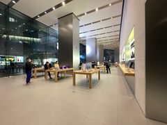 -Apple零售店(华贸购物中心店)